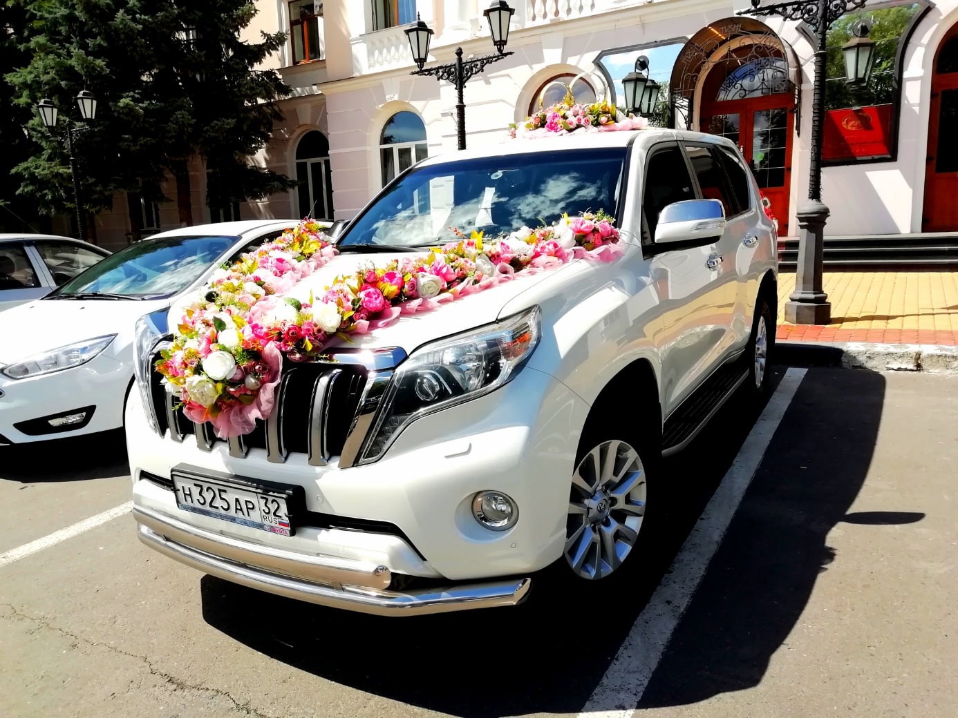 Аренда Toyota Prado с водителем в Брянске: внедорожник Toyota Prado цена от  900 рублей в час | REQCAR.COM